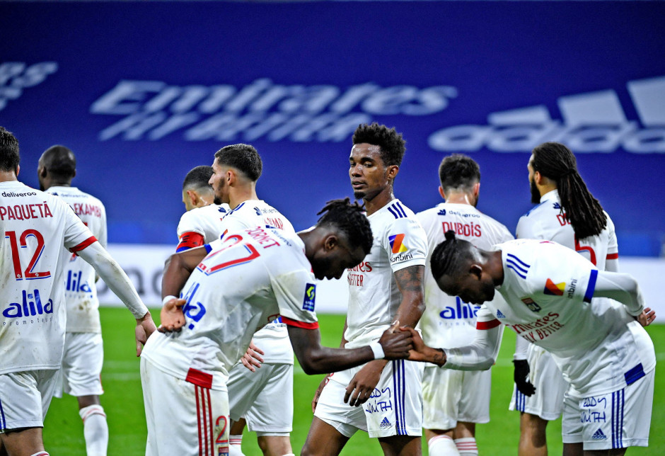 强强对决!欧洲足球联赛赛季首战精彩纷呈的简单介绍 强强对决!欧洲足球联赛赛季首战精彩纷呈的简单介绍