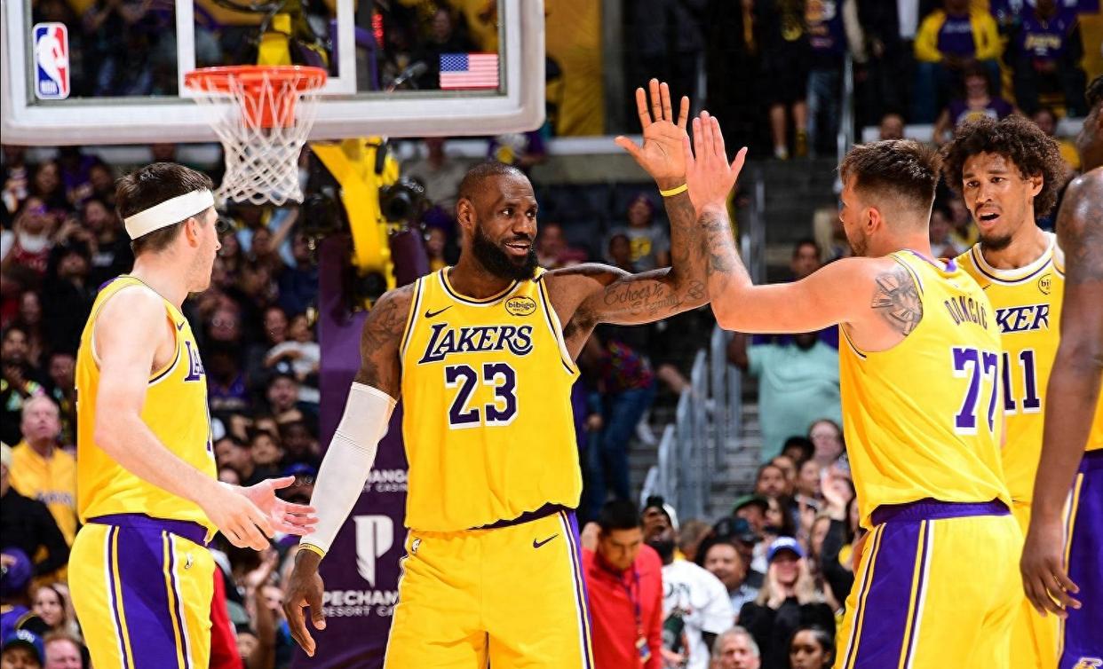 关于雄鹿核心伤愈复出,球队实力再增一筹的信息 关于雄鹿核心伤愈复出,球队实力再增一筹的信息