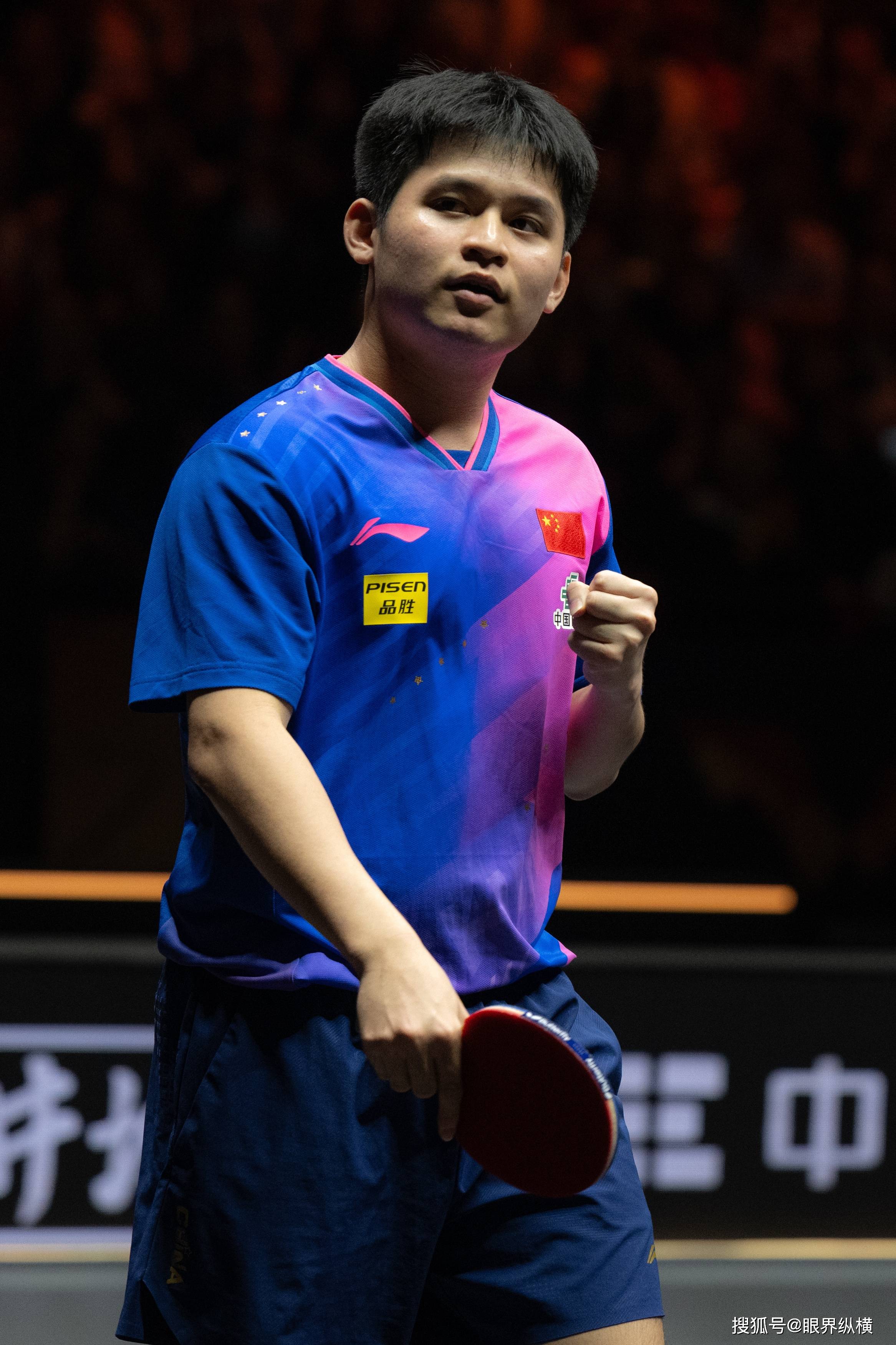 比赛场上球员发挥出色,技战术精湛无人可及 比赛场上球员发挥出色,技战术精湛无人可及