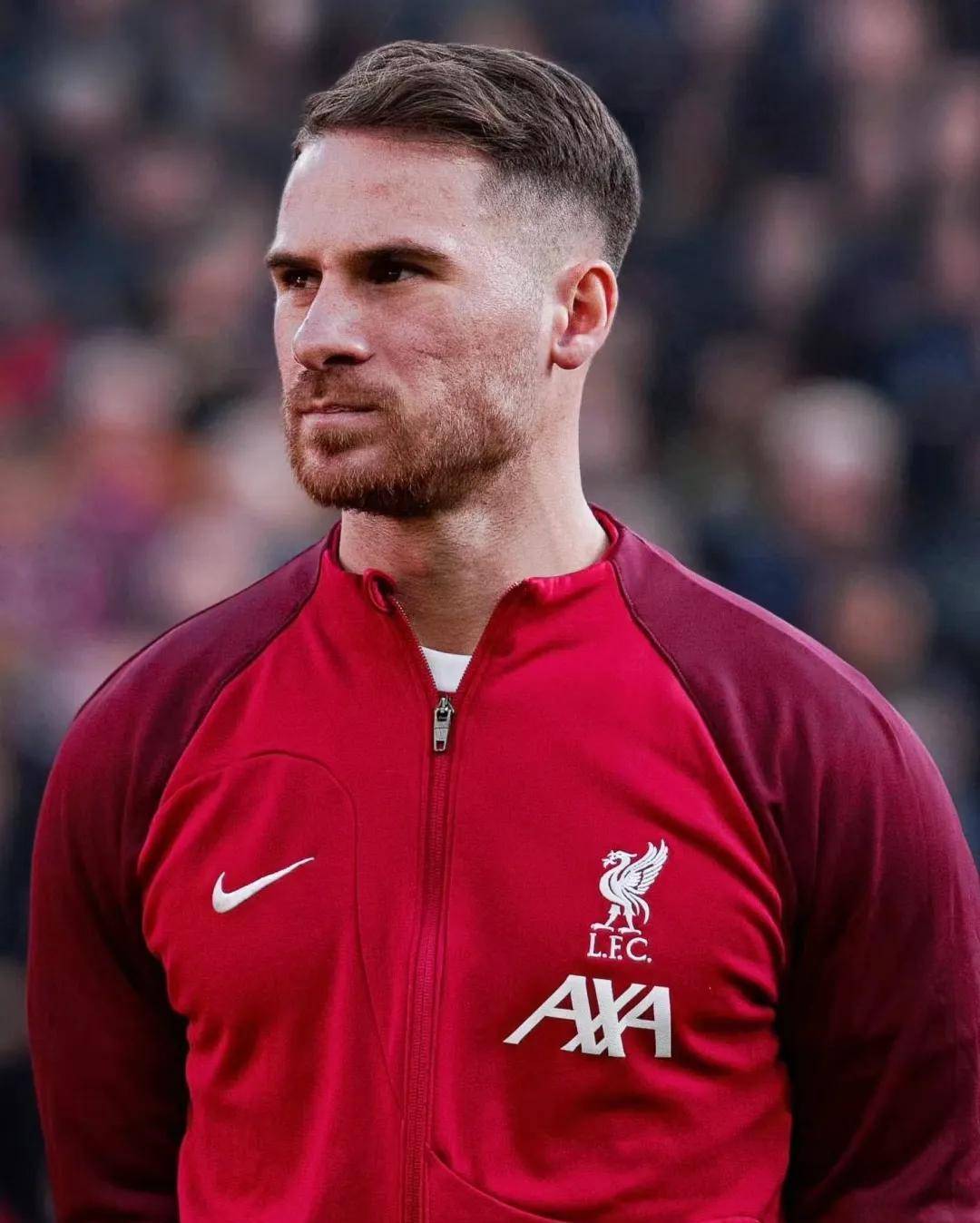 包含利物浦球员个人荣誉收入囊中,表现引人瞩目实至名归的词条 包含利物浦球员个人荣誉收入囊中,表现引人瞩目实至名归的词条