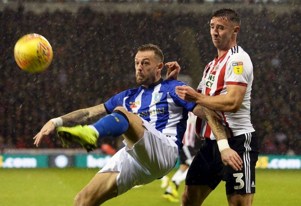 曼城擒下谢菲联，追平积分榜领先位置的简单介绍