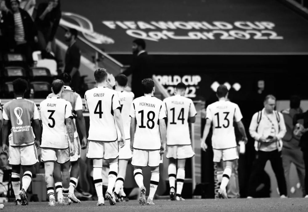 包含哥斯达黎加游泳壮举,斩获金牌的词条 包含哥斯达黎加游泳壮举,斩获金牌的词条