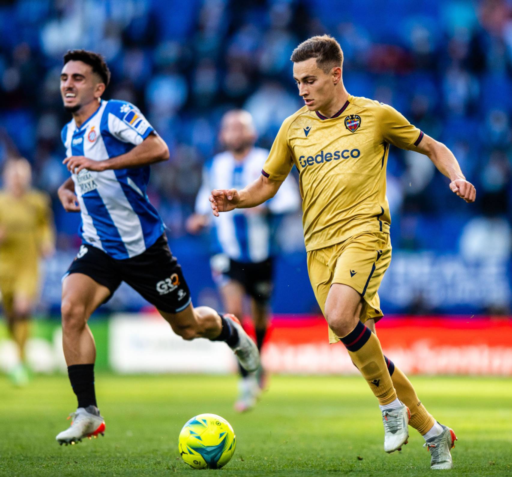 开云体育-关于科尔多瓦豪取三分，莱万特遭遇惨败的信息