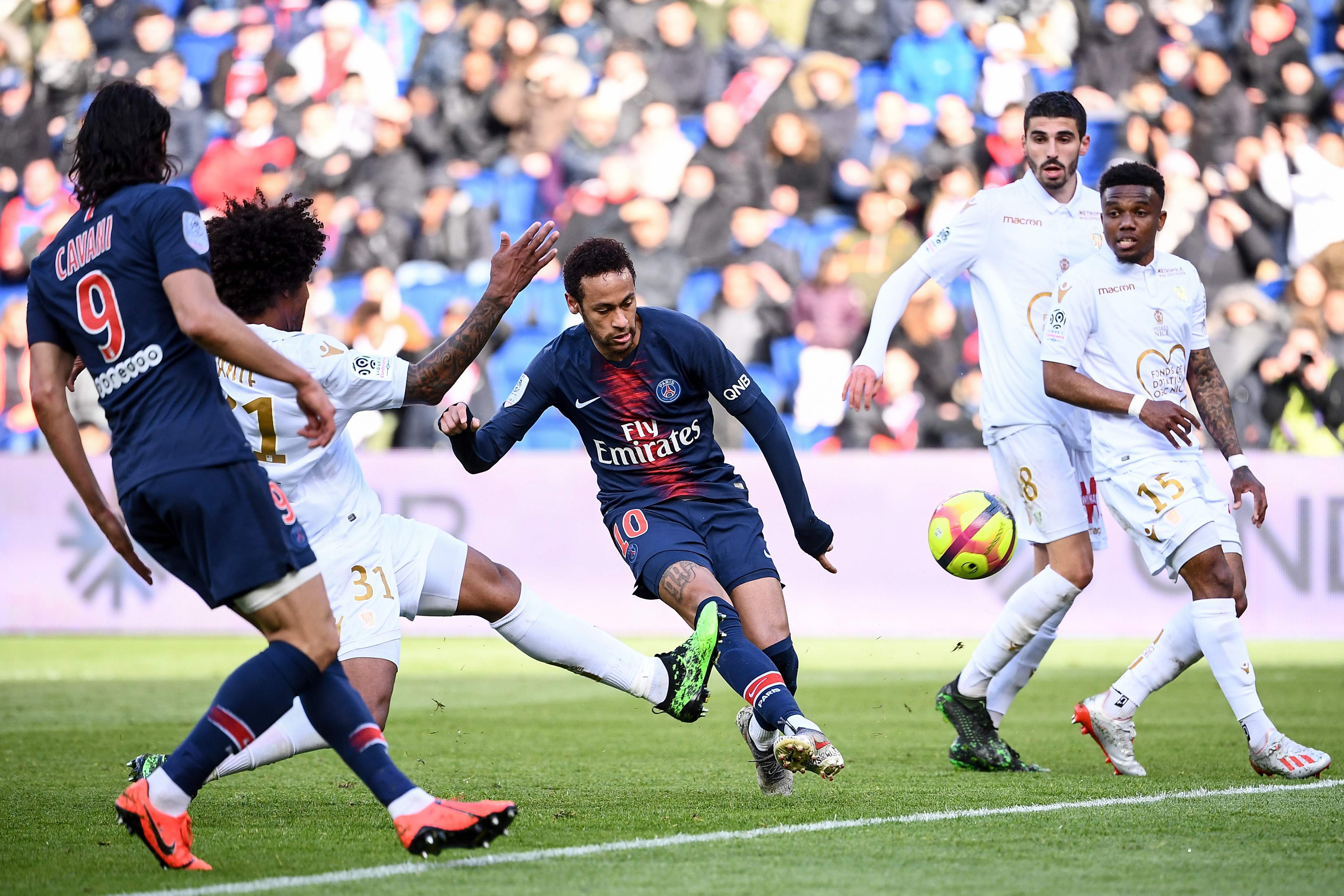 开云官网-巴黎圣日耳曼取得法甲冠军，创造历史