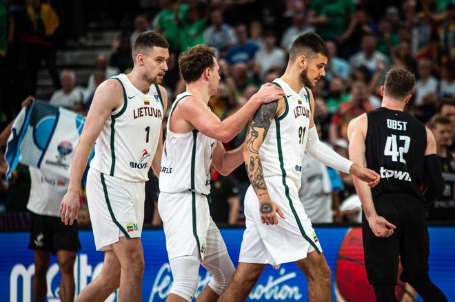 立陶宛队精神抖擞，奋力争取每场胜利