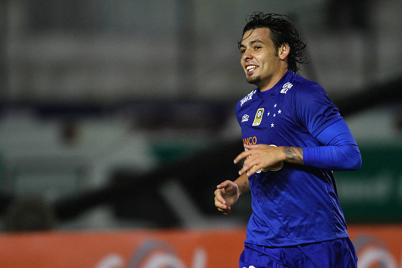 巴西豪门引进年轻锋线天才，象征新时代开启的简单介绍