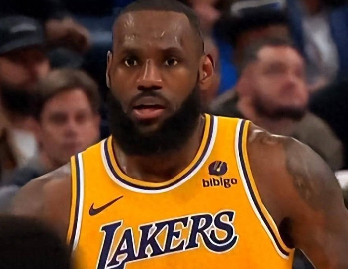 关于火箭再负湖人，遭遇六连败的信息