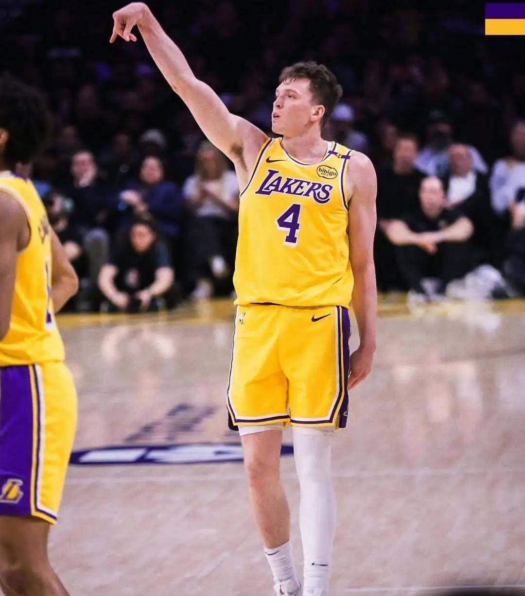 热火主场失利，篮网再遭击败