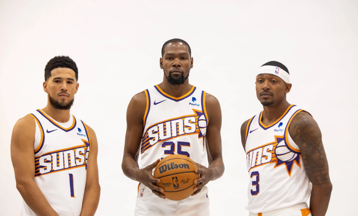 马刺战胜太阳，保住西部前八席位的简单介绍