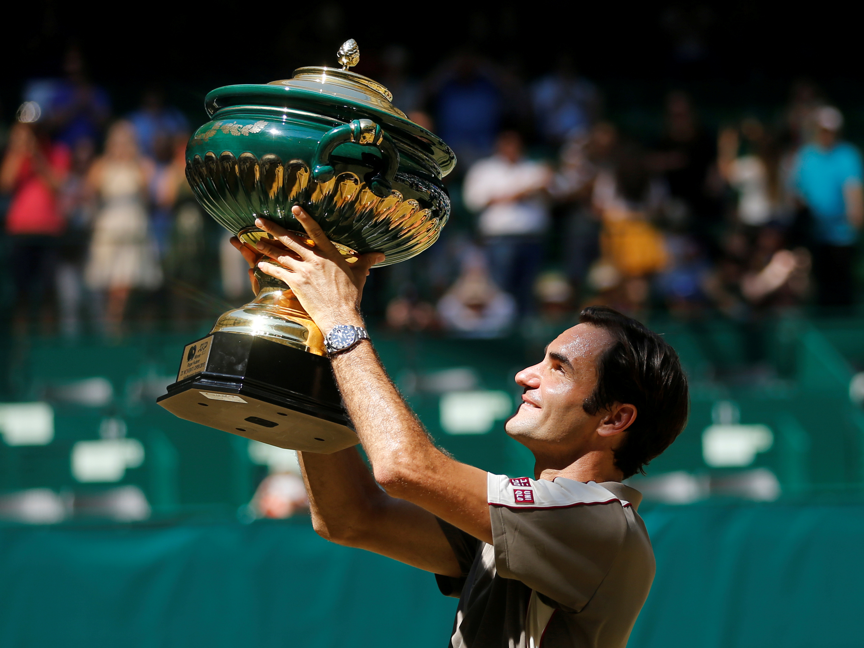 关于美国网球队血洗世界网球队，费德勒关键制胜的信息