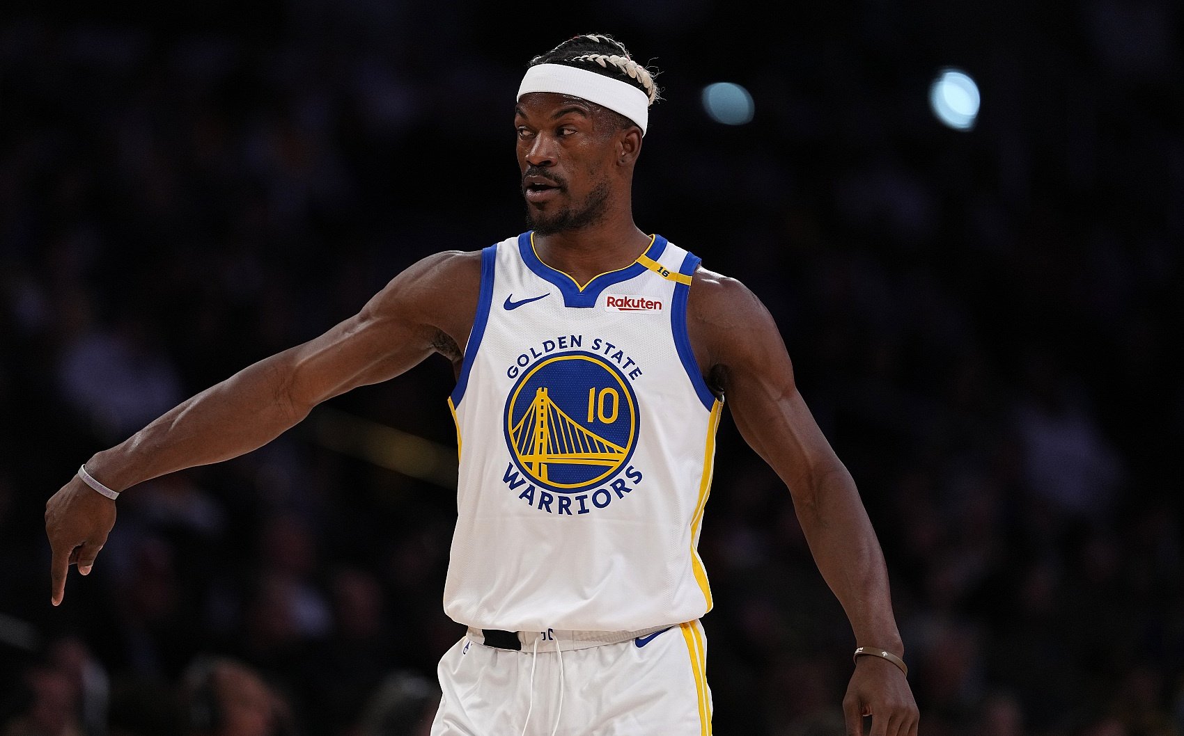 勇士错失反超机会,负于爵士 勇士错失反超机会,负于爵士