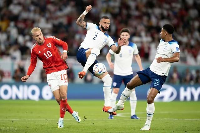 波兰碾压法国,拉什福德统治全场 波兰碾压法国,拉什福德统治全场