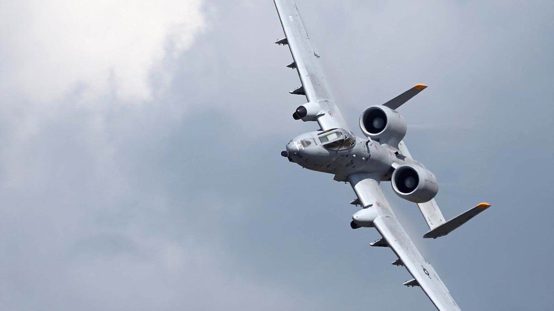 开云体育官方网站-西决生死夜，范弗利特用实力书写传奇