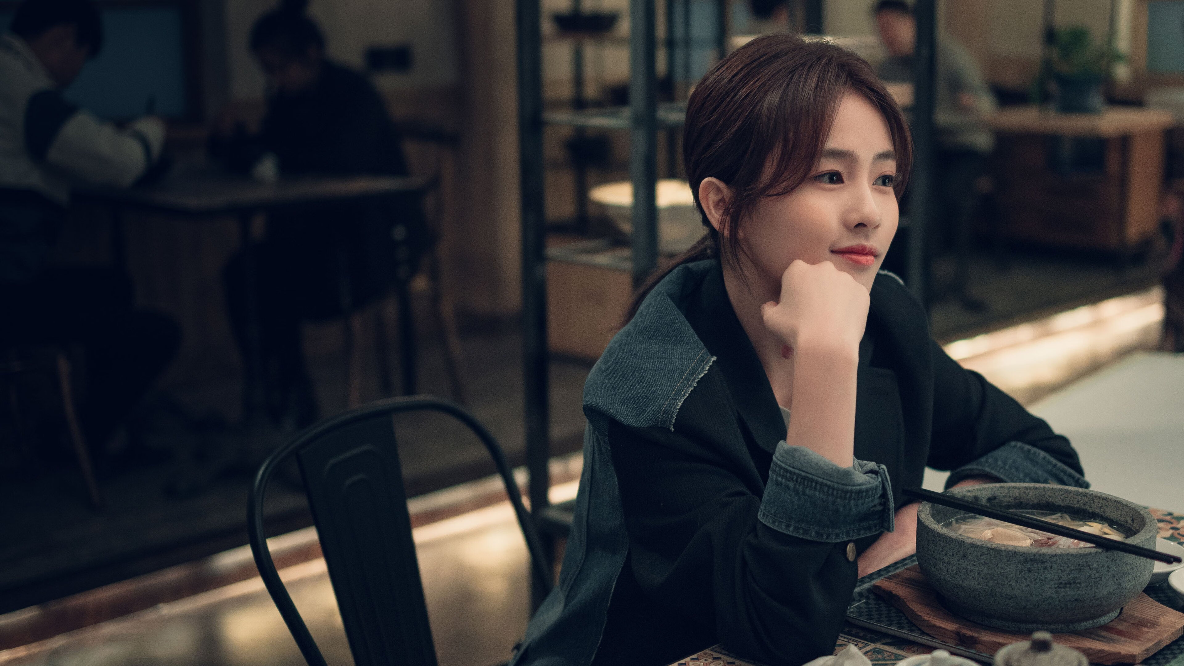 威尔士钢铁防线封锁新西兰，坎特进攻端肆虐无敌—一场战术与激情的橄榄球盛宴