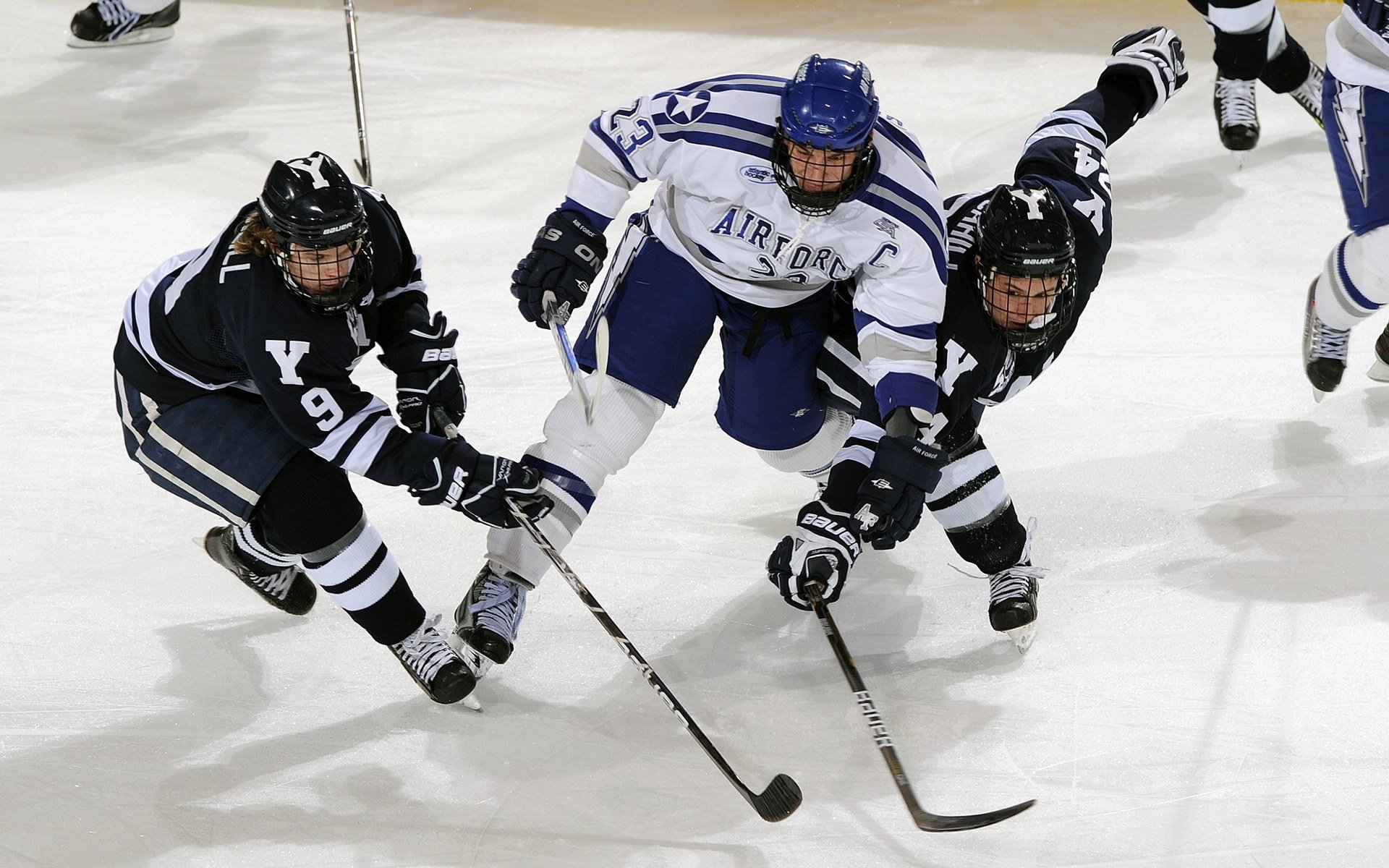 绝杀背后的心脏，当哈登撕碎标签，上海的天空为他而亮