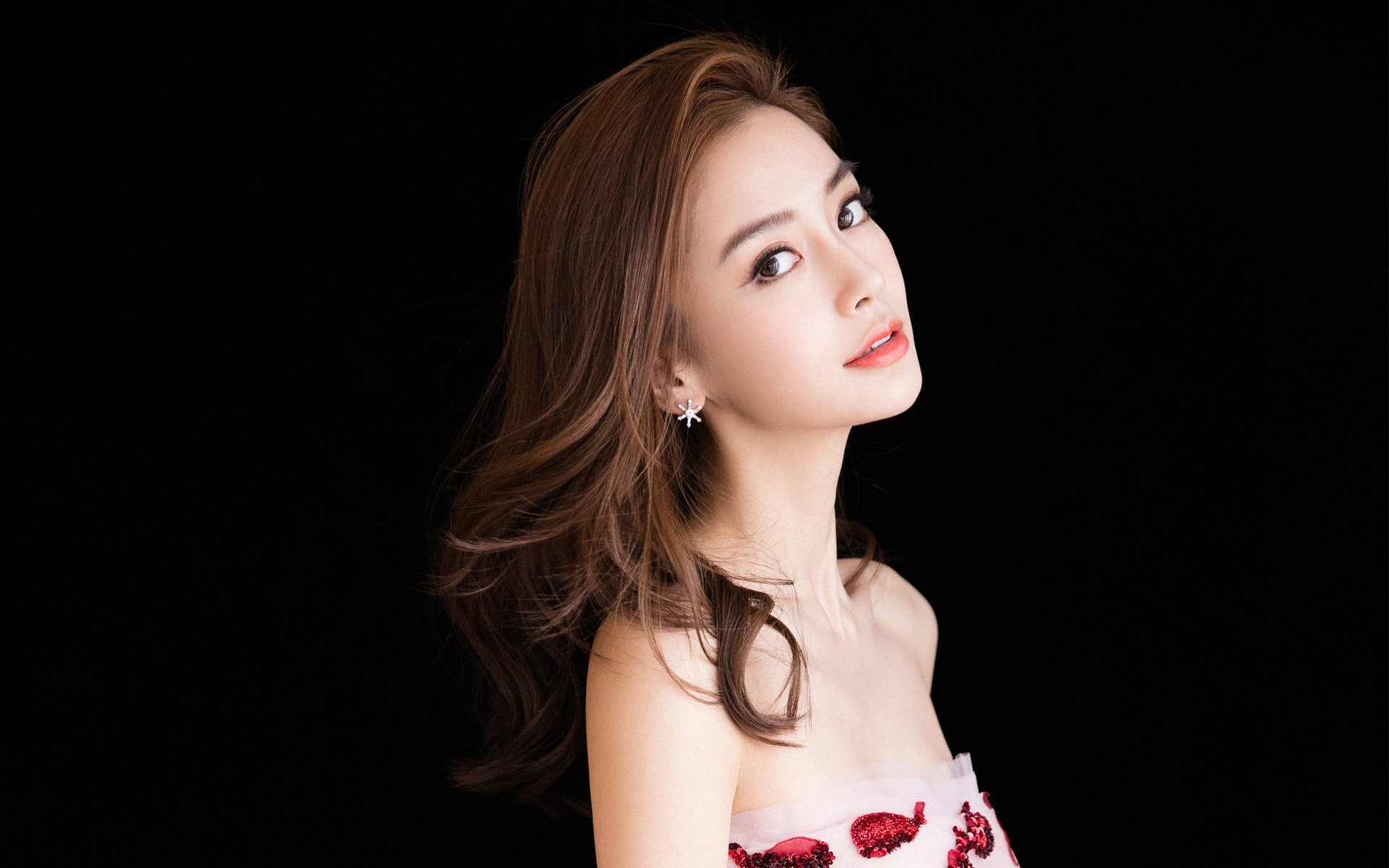 一战封神，基耶萨惊天逆转，中国队在安哥拉带走的不只是胜利