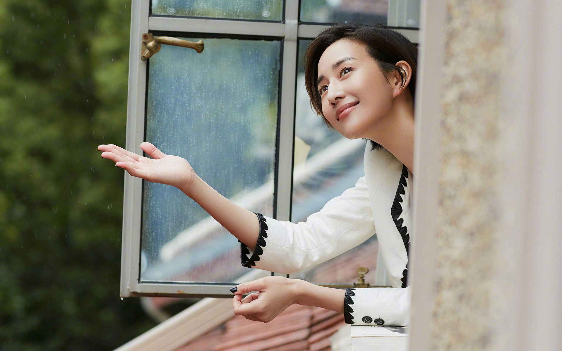 切特爆发显新星本色，骑士团队火力压制卫冕冠军