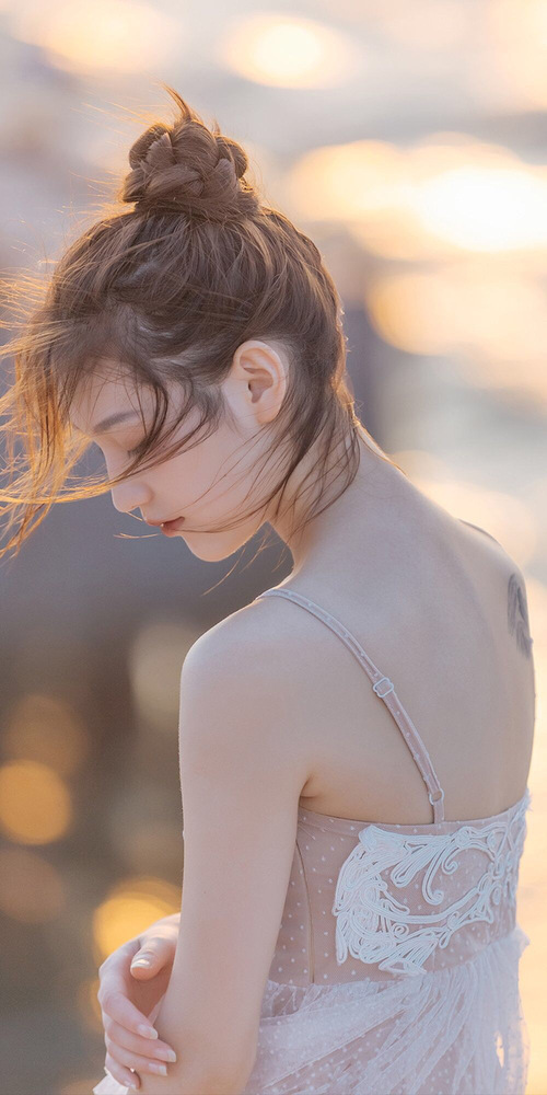 绿茵双面，内马尔的火焰与威尔士的冷雨